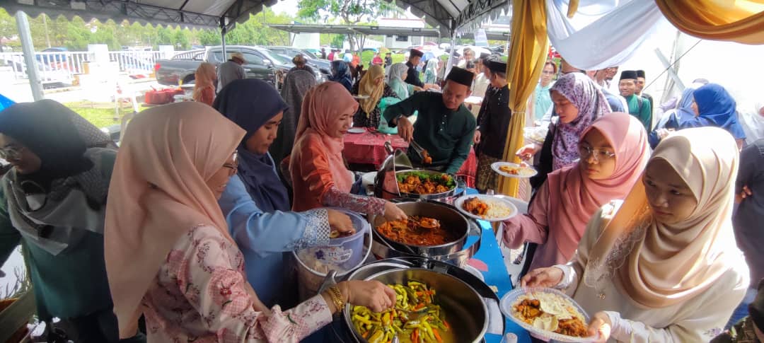 Majlis Sambutan Hari Raya Aidilfitri Peringkat Universiti Malaysia Pahang Al-Sultan Abdullah yang telah diadakan pada 25 April 2024 bertempat di UMPSA Kampus Gambang